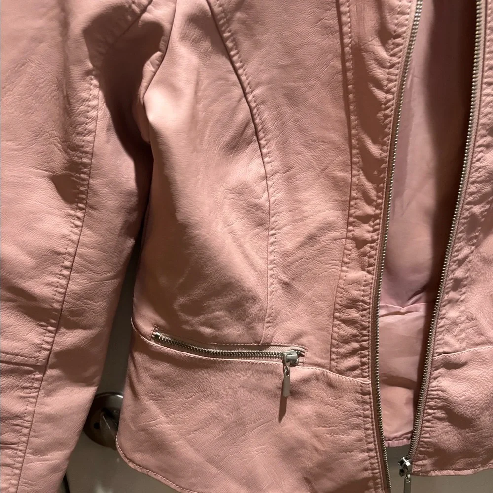 Baccini women's faux leather moto-style blush pink medium - Picture 2 of 4